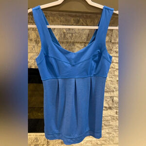 Lululemon size 6 blue top